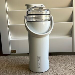 Brumate 26oz multishaker White